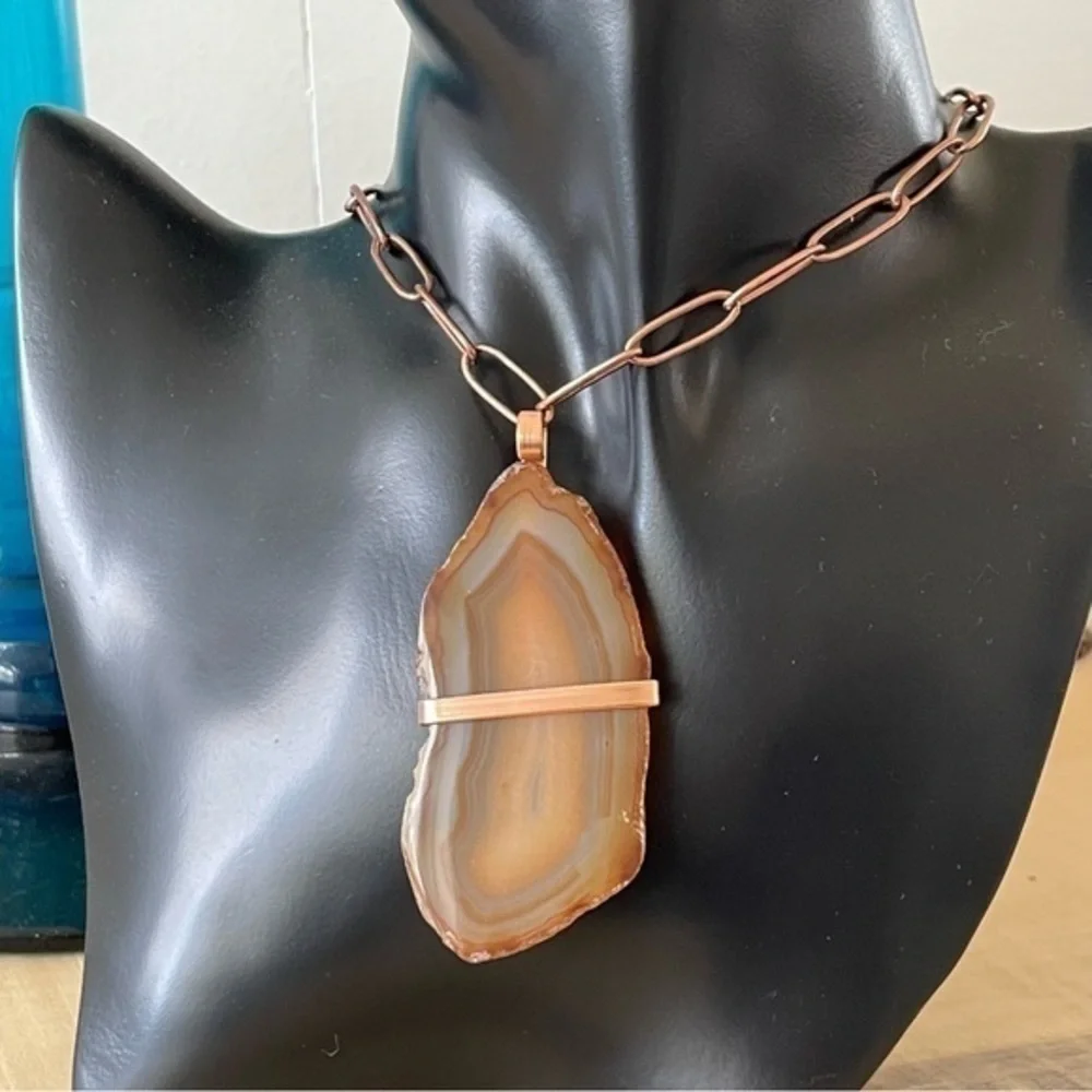 Handmade Necklace Copper Wrapped Agate Cream Yellow Pendant Paperclip Chain - Picture 7 of 7